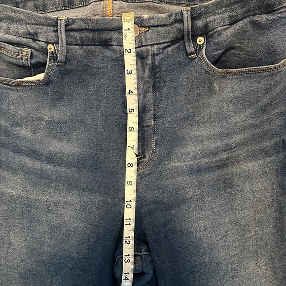 Good American Blue Jeans - Picture 5 of 7